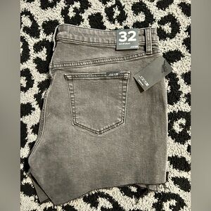 Joe's Jeans Women’s Washed Black Cut-Off Shorts 5” inseam NWT